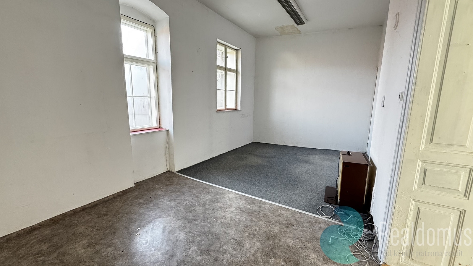 Pronájem kanceláře 150 m² — photo 3
