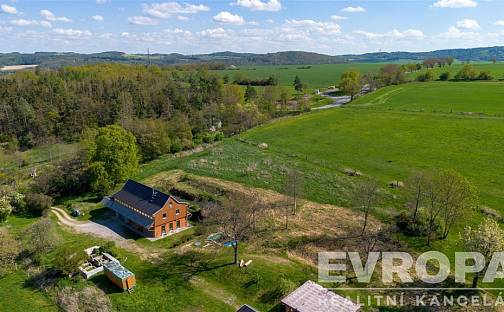 Prodej domu 260 m² s pozemkem 70 485 m², Bojanovice - Senešnice, okres Praha-západ