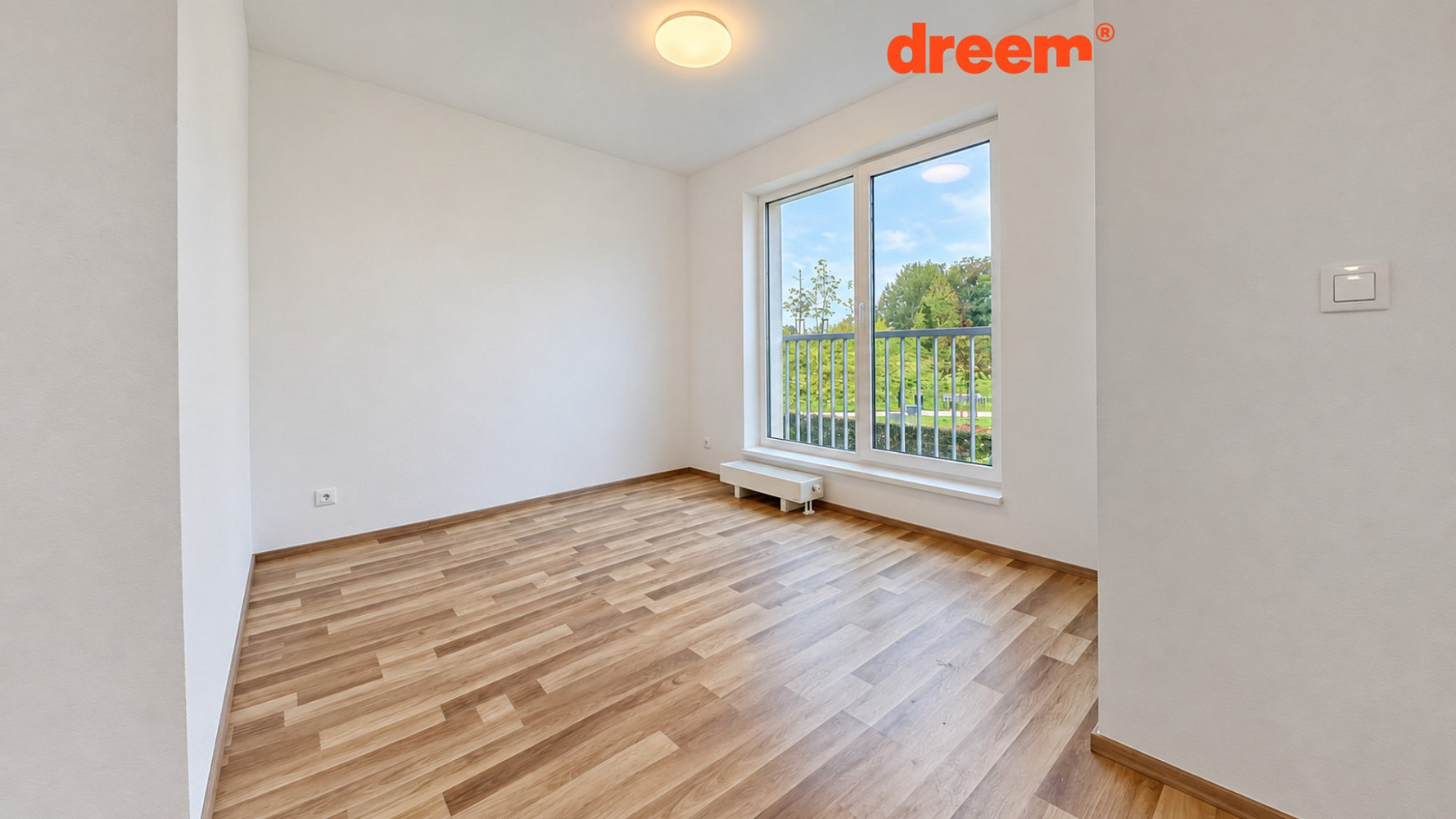Pronájem bytu 2+kk 55 m² – fotografie 2