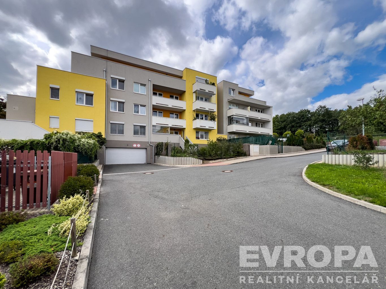 Pronájem bytu 1+kk 32 m²