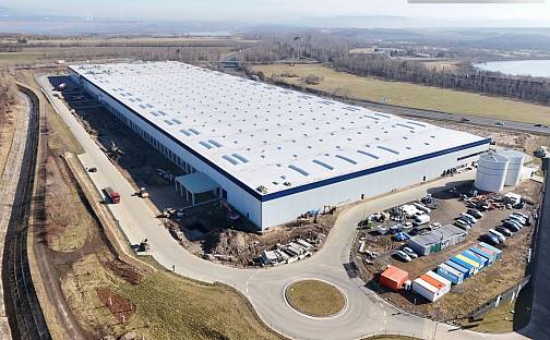 Pronájem výrobních prostor 4 300 m², Průmyslová, Vrskmaň, okres Chomutov