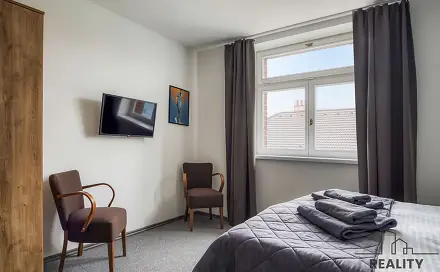 Pronájem bytu 1+kk 24 m², Ječná, Praha 2 - Nové Město
