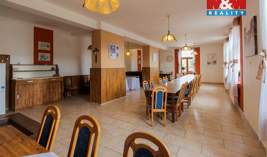 Prodej domu 1 355 m² s pozemkem 1 236 m², Kravaře – náhled fotky 23