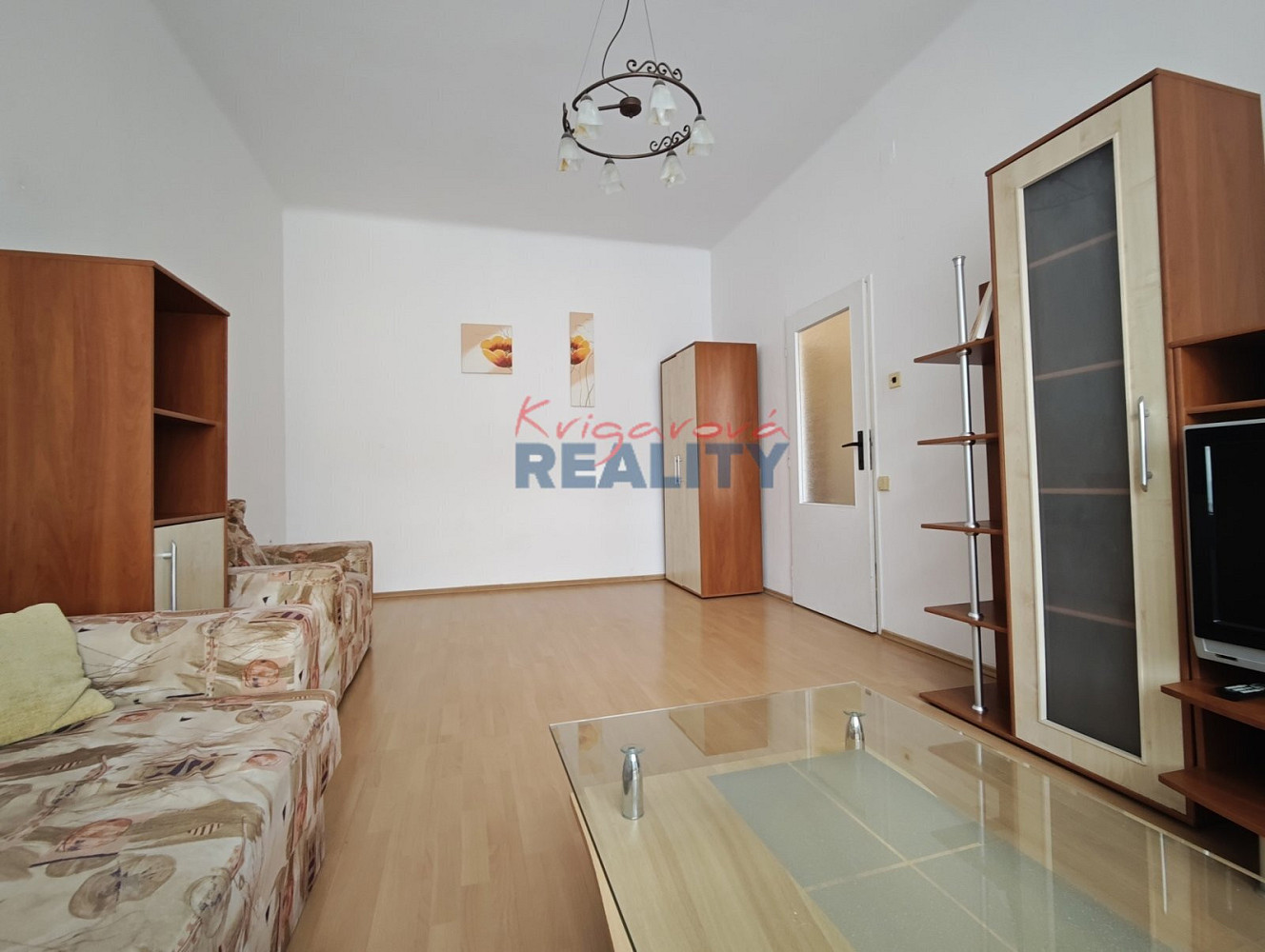 Pronájem bytu 1+1 64 m² – fotografie 5
