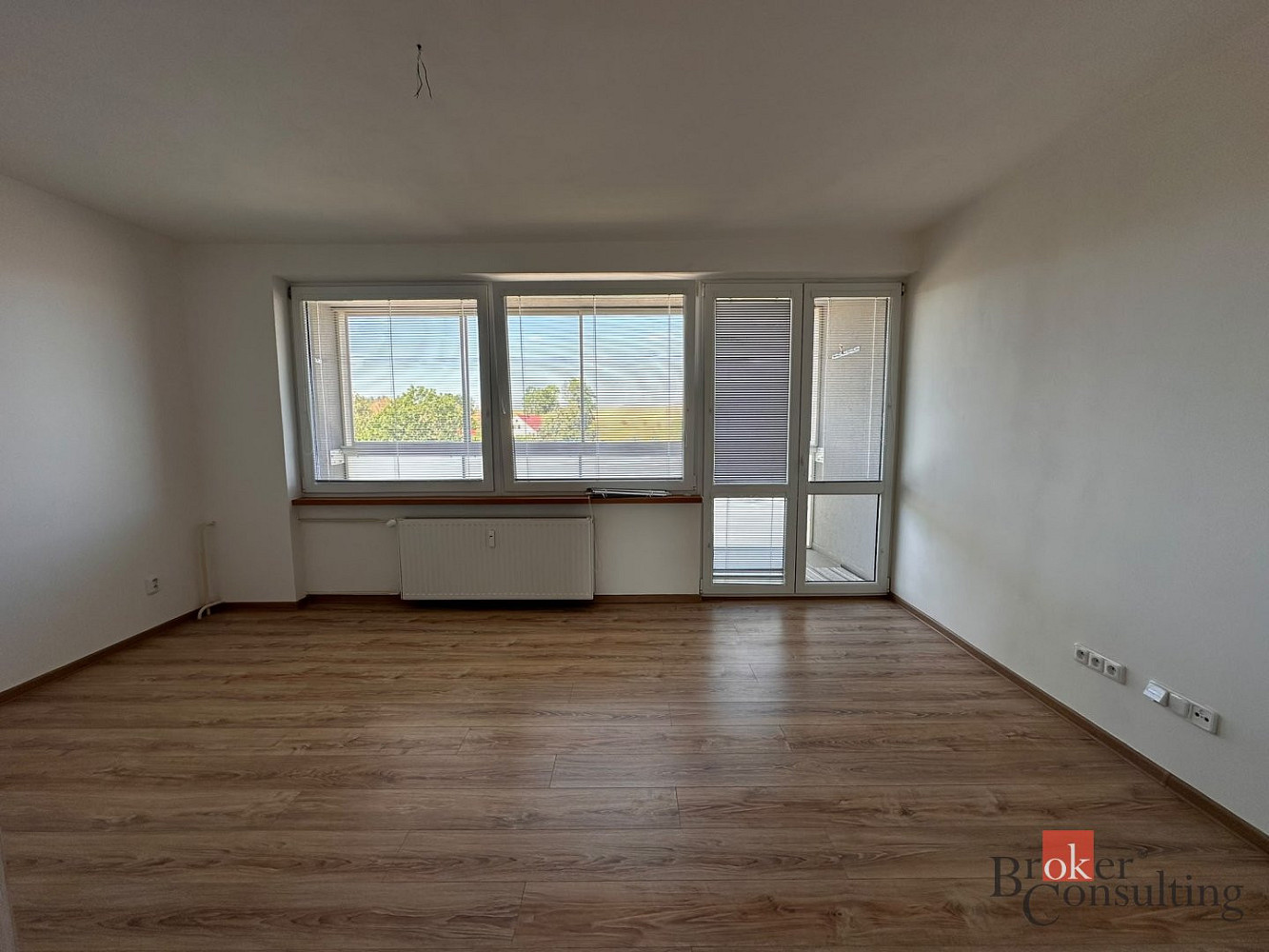 Pronájem bytu 3+1 72 m² – fotografie 3