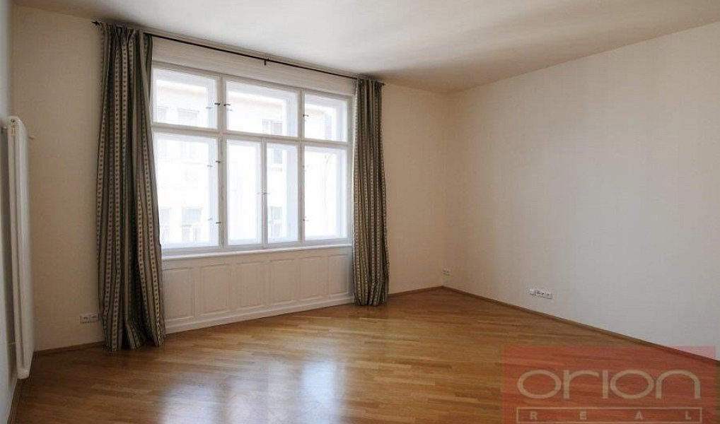 Pronájem bytu 4+1 100 m², Praha – fotka 1 z 5
