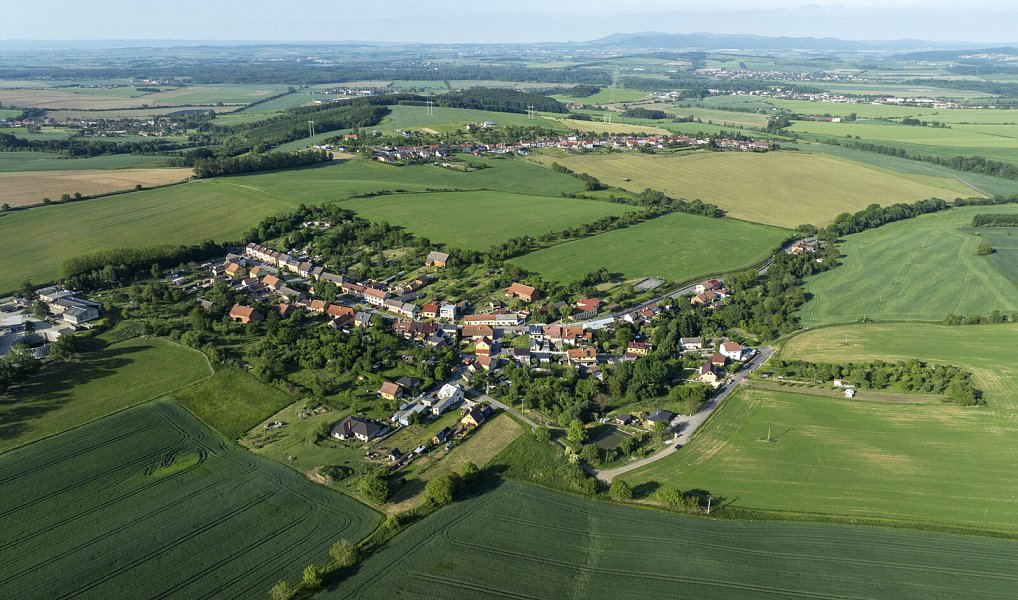 Prodej stavebního pozemku 1 100 m², Sulimov – náhled fotky 11