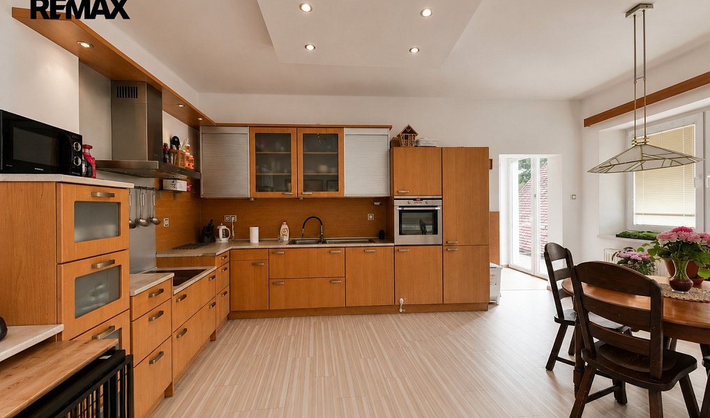 Pronájem domu 160 m² s pozemkem 1 570 m², Třebechovice pod Orebem – náhled fotky 2
