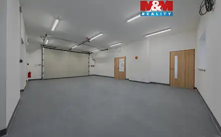Pronájem skladovacích prostor 129 m², U Traktorky, Zubří, okres Vsetín