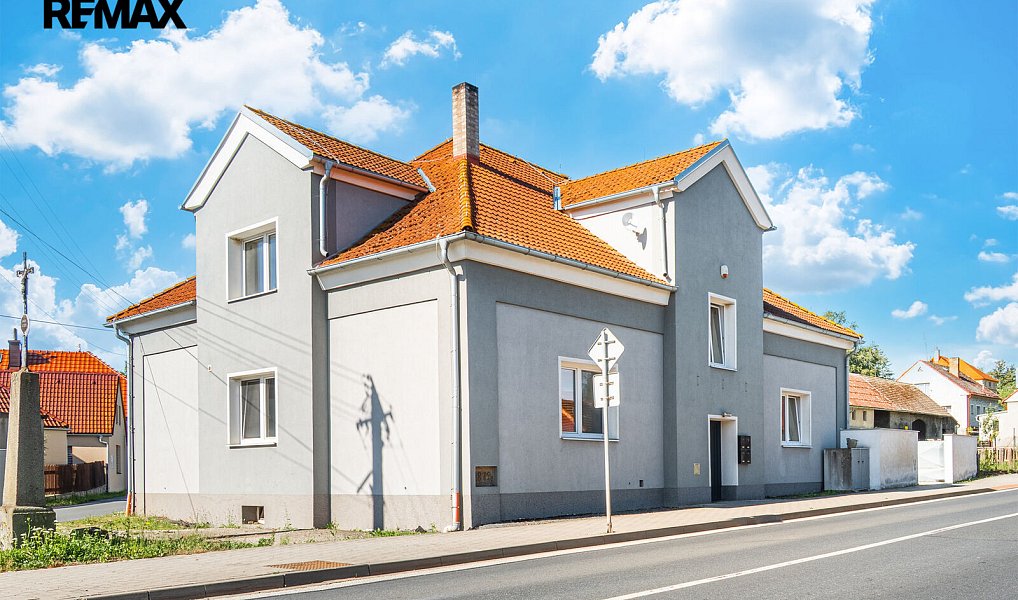 Prodej domu 250 m² s pozemkem 749 m², Kasejovice – fotka 1 z 60