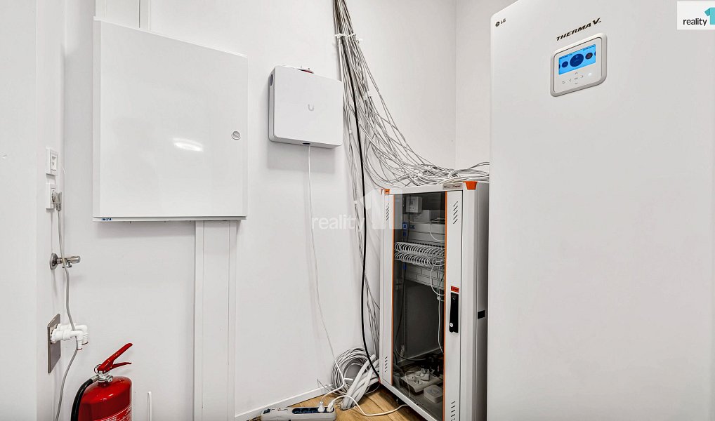 Prodej domu 200 m² s pozemkem 919 m², Vysoký Újezd – náhled fotky 39