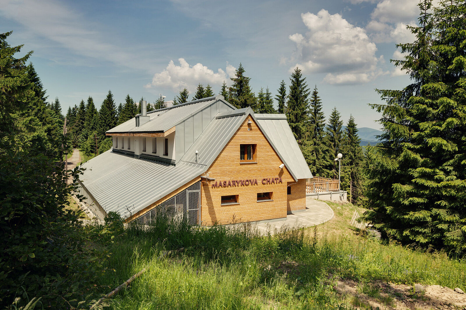 Prodej ubytovacího objektu 685 m²