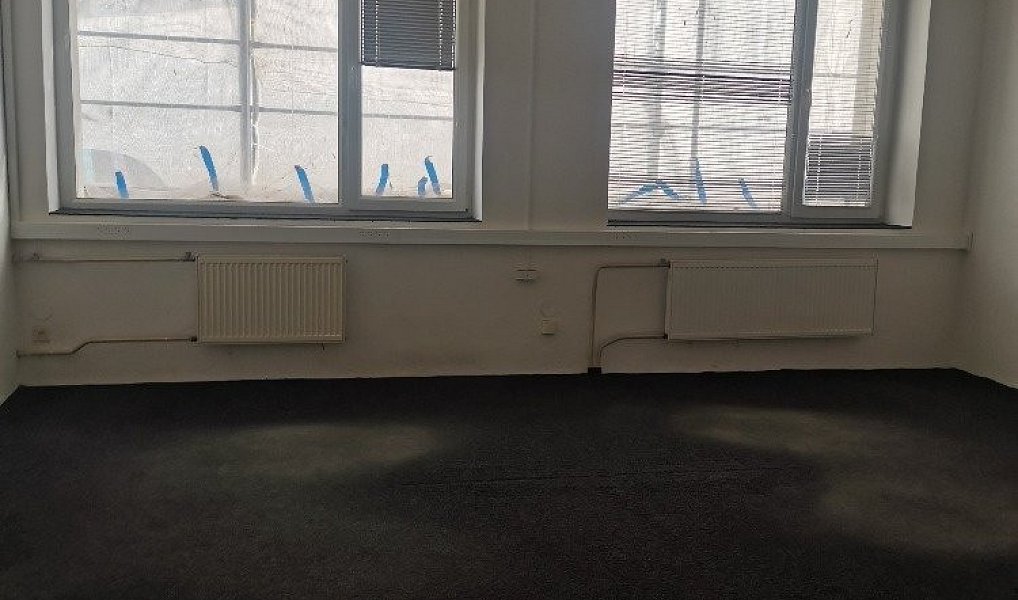 Pronájem kanceláře 99 m², Hradec Králové – náhled fotky 4