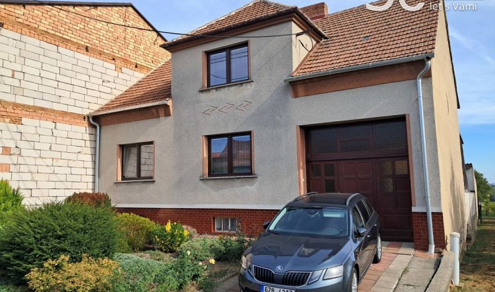 Prodej domu 180 m² s pozemkem 1 822 m², Tvrdonice – fotka 1 z 27