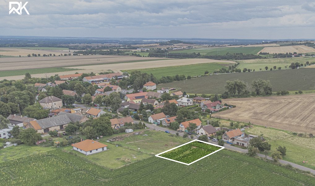 Prodej stavebního pozemku 1 000 m², Břežany I – náhled fotky 4