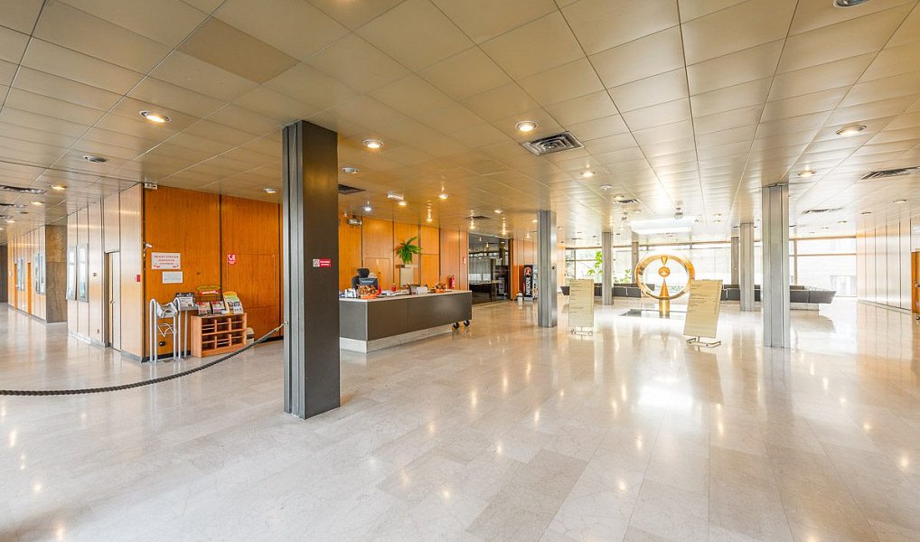 Pronájem kanceláře 150 m², Praha – náhled fotky 2