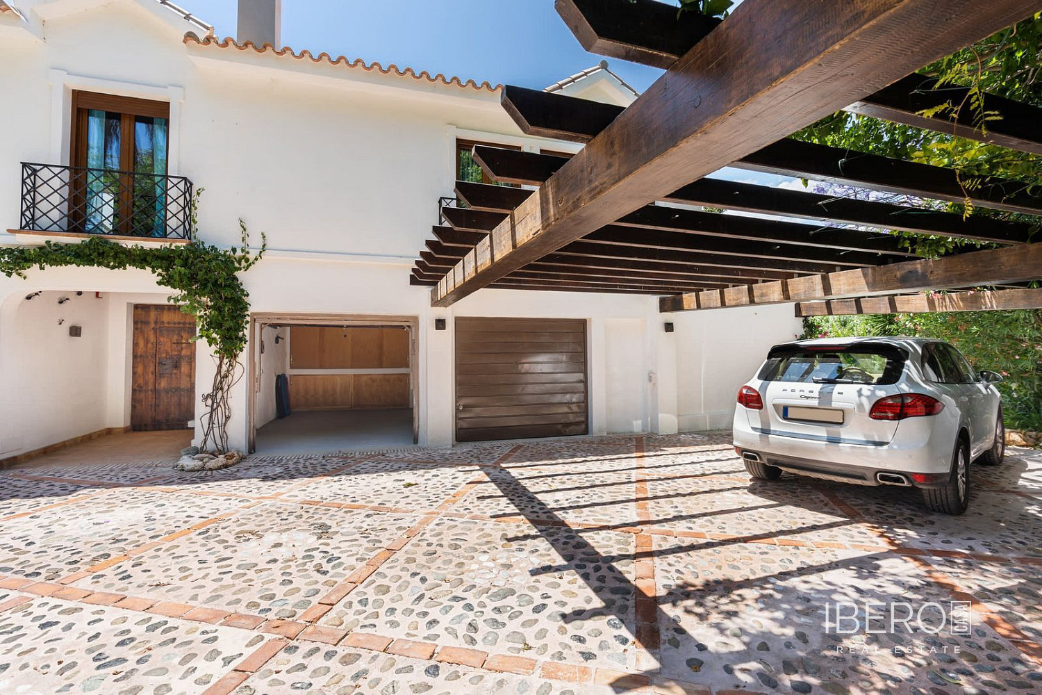 Prodej domu 555 m² s pozemkem 2 500 m² - Vista 5