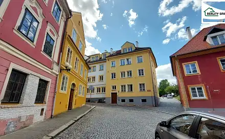 Pronájem bytu 1+kk 25 m², Růžová, Cheb