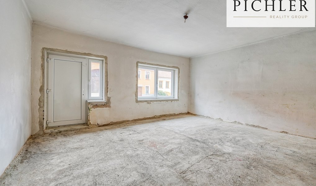 Prodej domu 292 m² s pozemkem 313 m², Kasejovice – náhled fotky 18