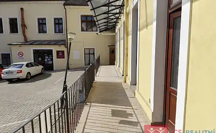 Pronájem obchodních prostor 28 m², Vídeňská třída, Znojmo