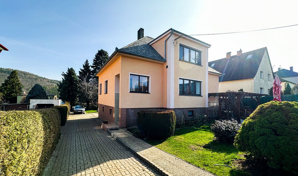 Prodej domu 300 m² s pozemkem 801 m², Komárov – náhled fotky 4