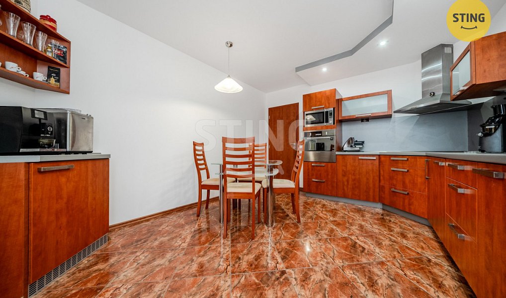 Prodej domu 146 m² s pozemkem 3 013 m², Fulnek – náhled fotky 20