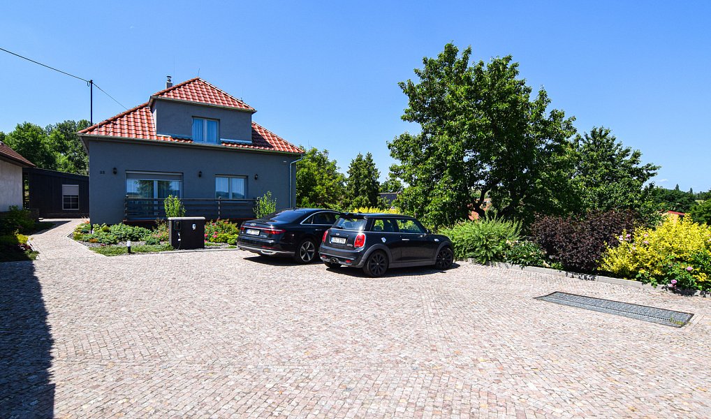 Prodej obchodních prostor 249 m², Říčany – náhled fotky 3