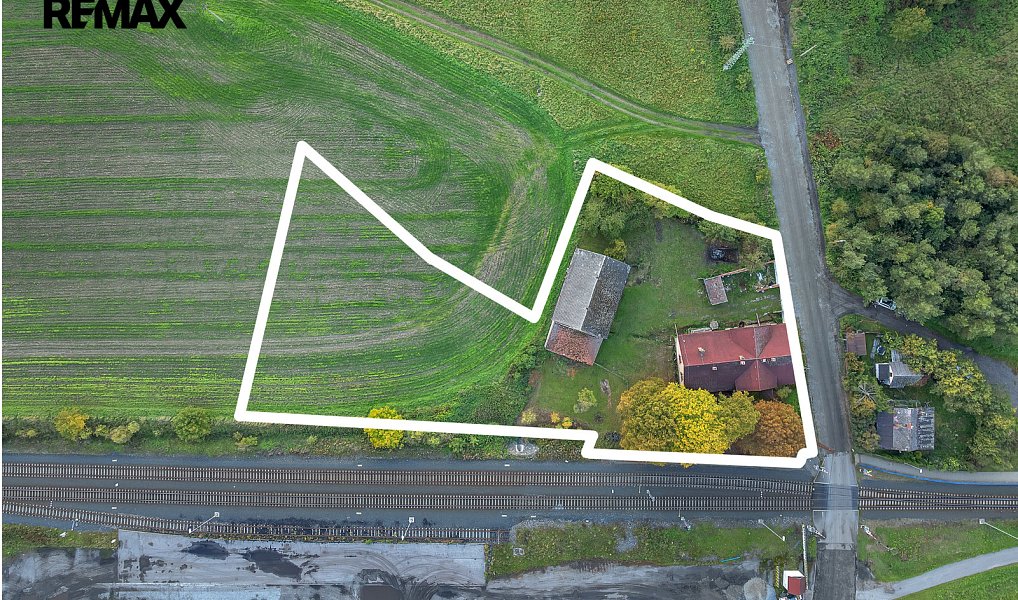 Prodej domu 370 m² s pozemkem 4 375 m², Luštěnice – náhled fotky 5