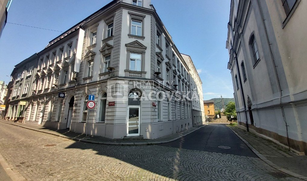 Pronájem kanceláře 27 m², Ústí nad Labem – fotka 1 z 12