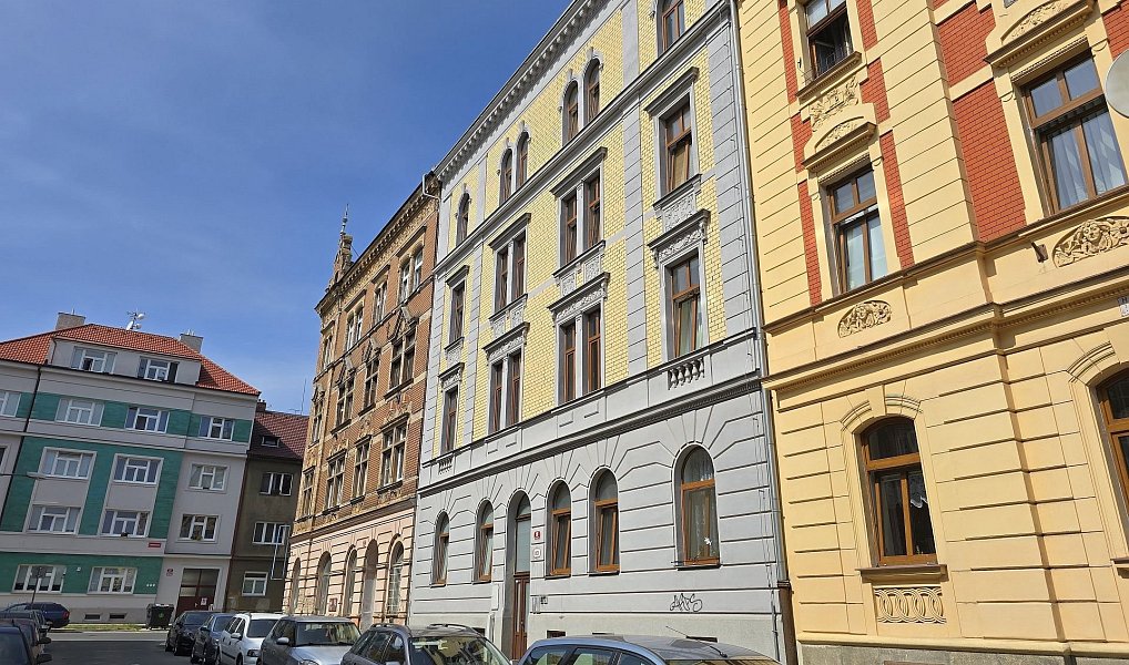 Pronájem bytu 1+kk 20 m², Plzeň – náhled fotky 2
