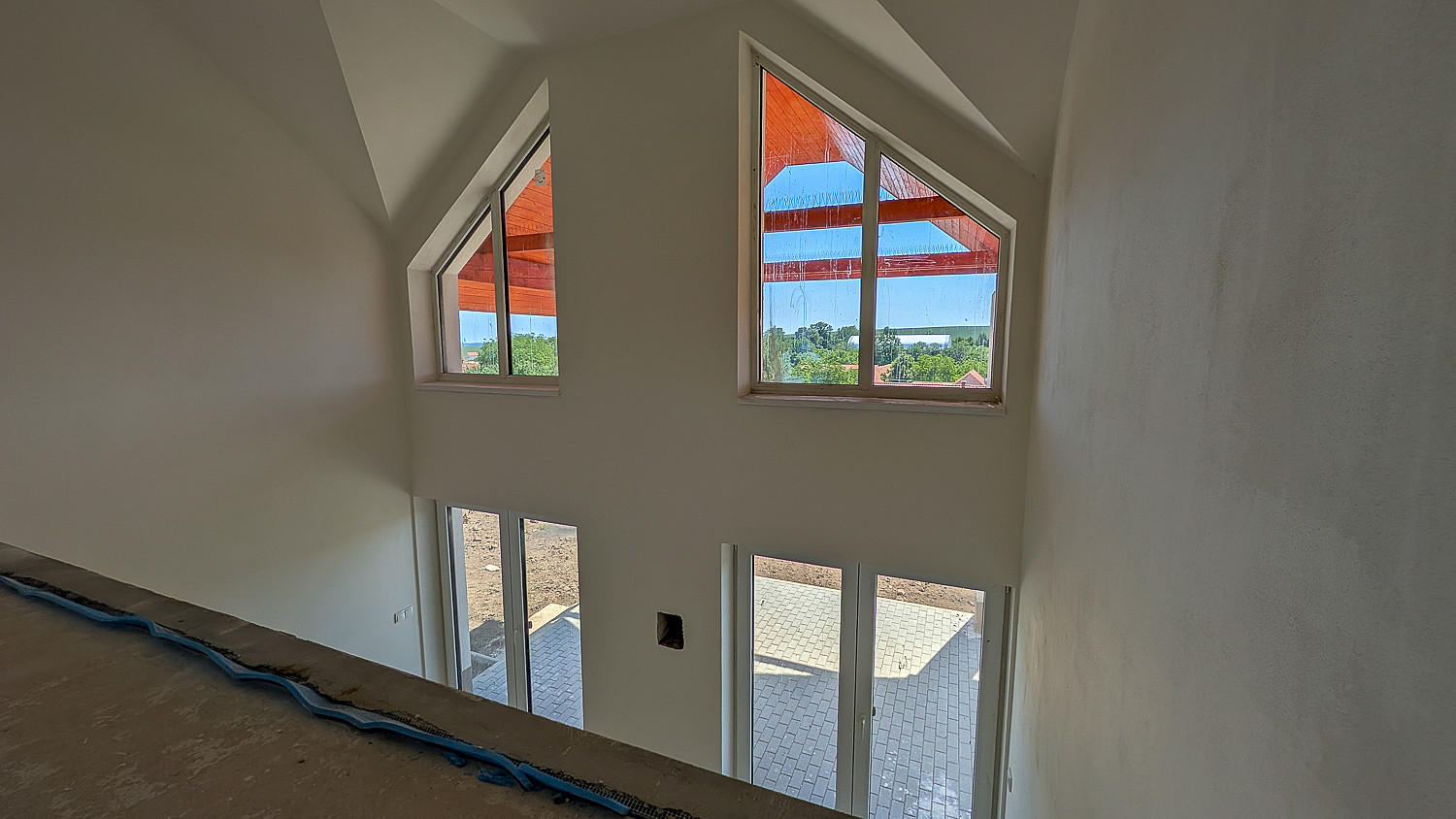 Prodej domu 246 m² s pozemkem 883 m² – další