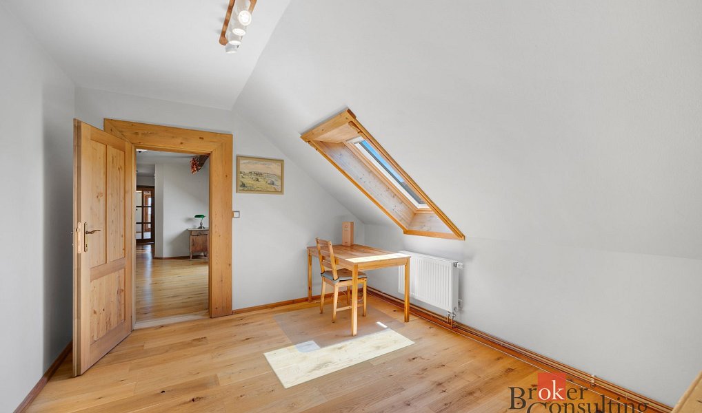 Prodej domu 450 m² s pozemkem 3 336 m², Lhotka – náhled fotky 42