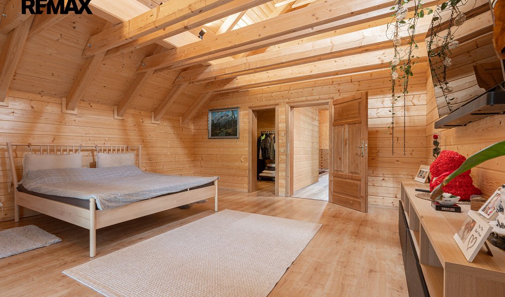 Prodej domu 486 m² s pozemkem 1 661 m², Králův Dvůr – náhled fotky 17