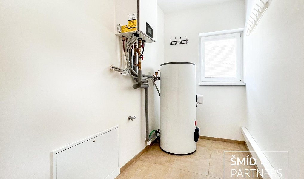Prodej domu 115 m² s pozemkem 505 m², Žleby – náhled fotky 28