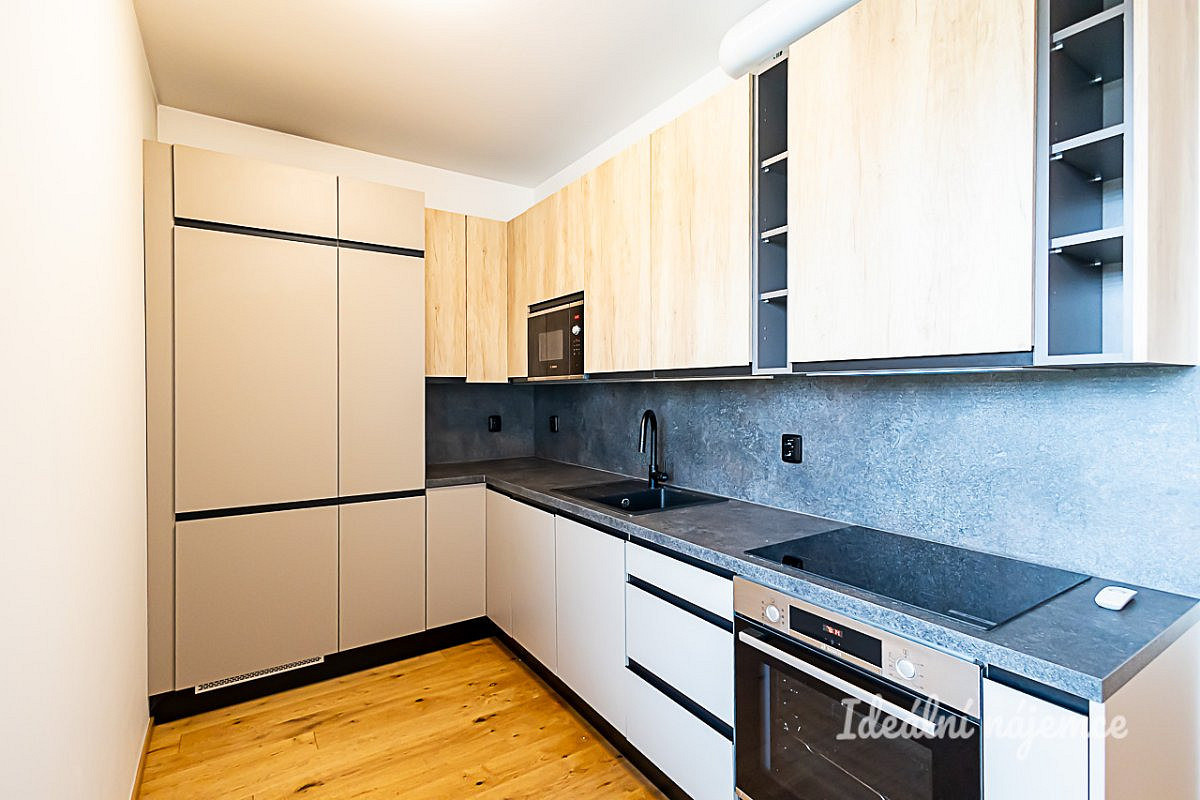 Pronájem bytu 3+kk 89 m² – pohled 5