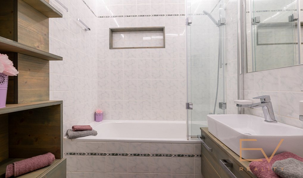 Prodej bytu 3+1 70 m², Praha – náhled fotky 3