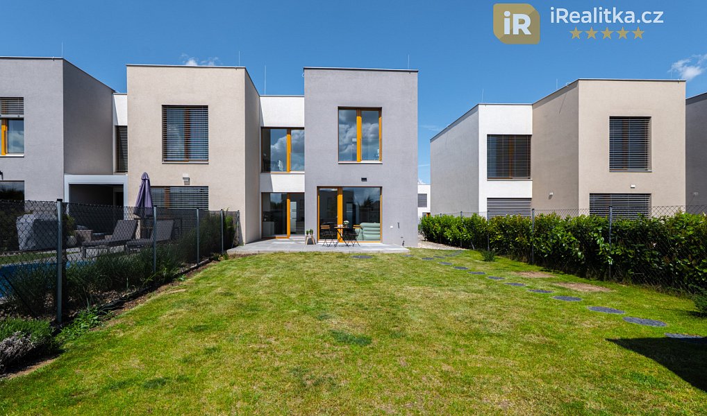 Prodej domu 110 m² s pozemkem 298 m², Praha – náhled fotky 3