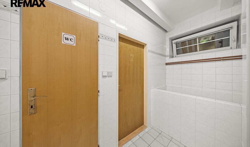 Prodej domu 361 m² s pozemkem 1 042 m², Kolín – náhled fotky 13