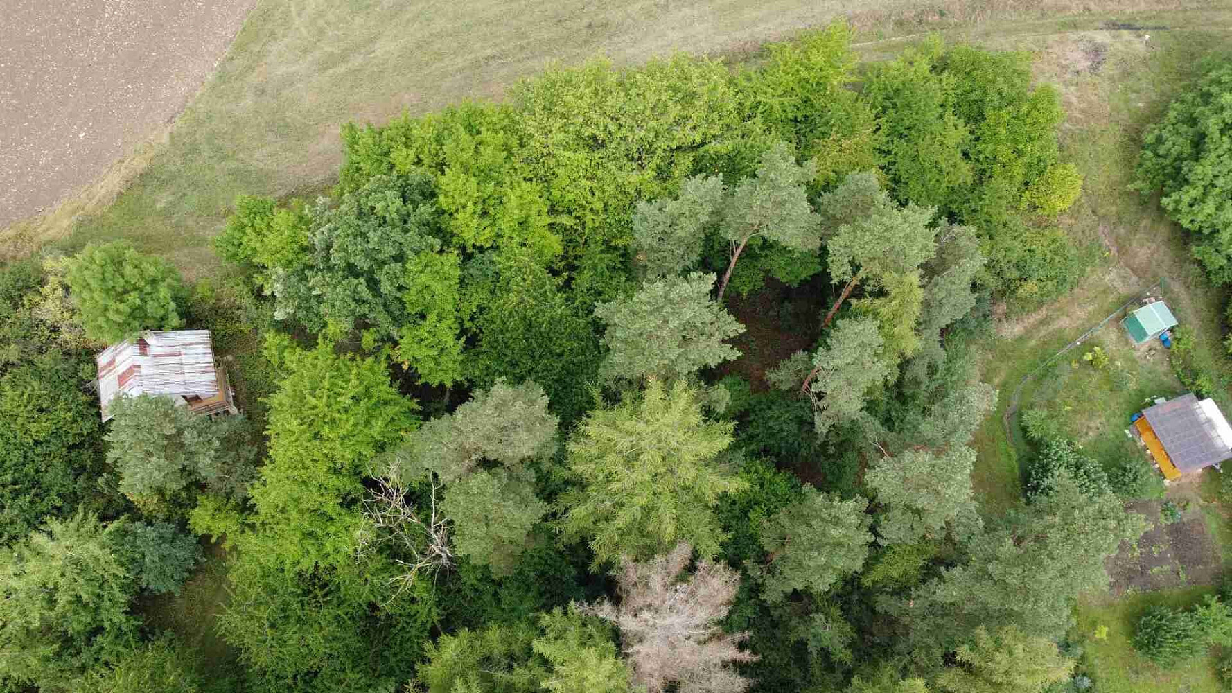 Prodej pozemku 864 m²