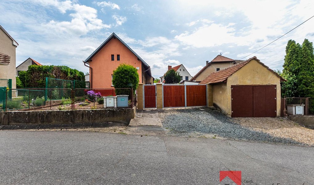 Prodej domu 322 m² s pozemkem 498 m², Nová Ves – náhled fotky 5