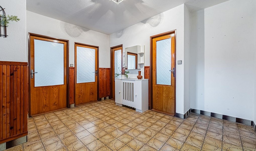 Prodej domu 254 m² s pozemkem 565 m², Jindřichův Hradec – náhled fotky 12