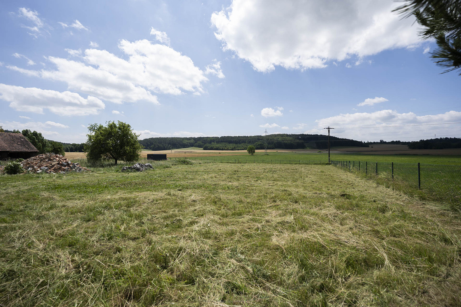 Prodej stavebního pozemku 1 420 m² – fotografie 5