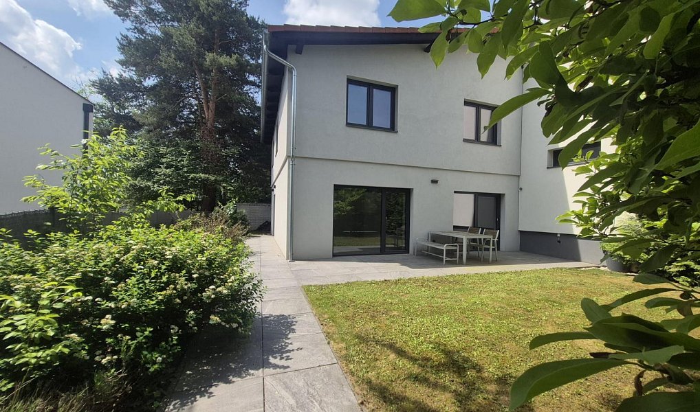 Pronájem domu 120 m² s pozemkem 350 m², Praha – náhled fotky 19