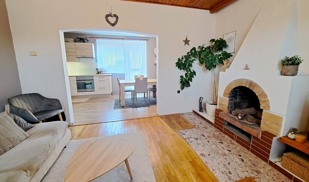 Prodej domu 200 m² s pozemkem 963 m², Břest – náhled fotky 6