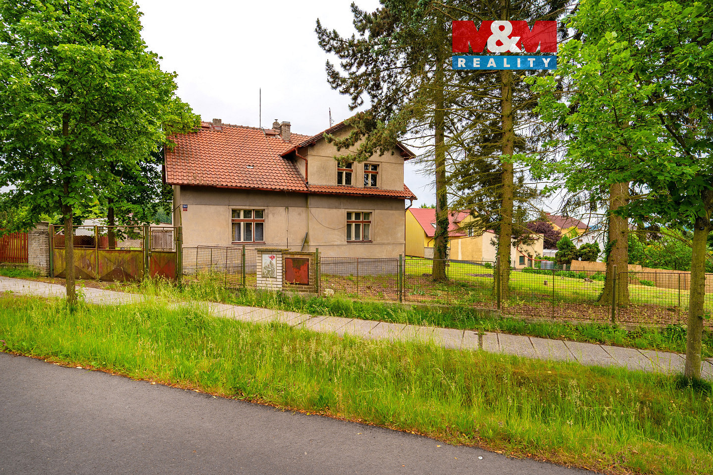 Prodej domu 164 m² s pozemkem 2 479 m²