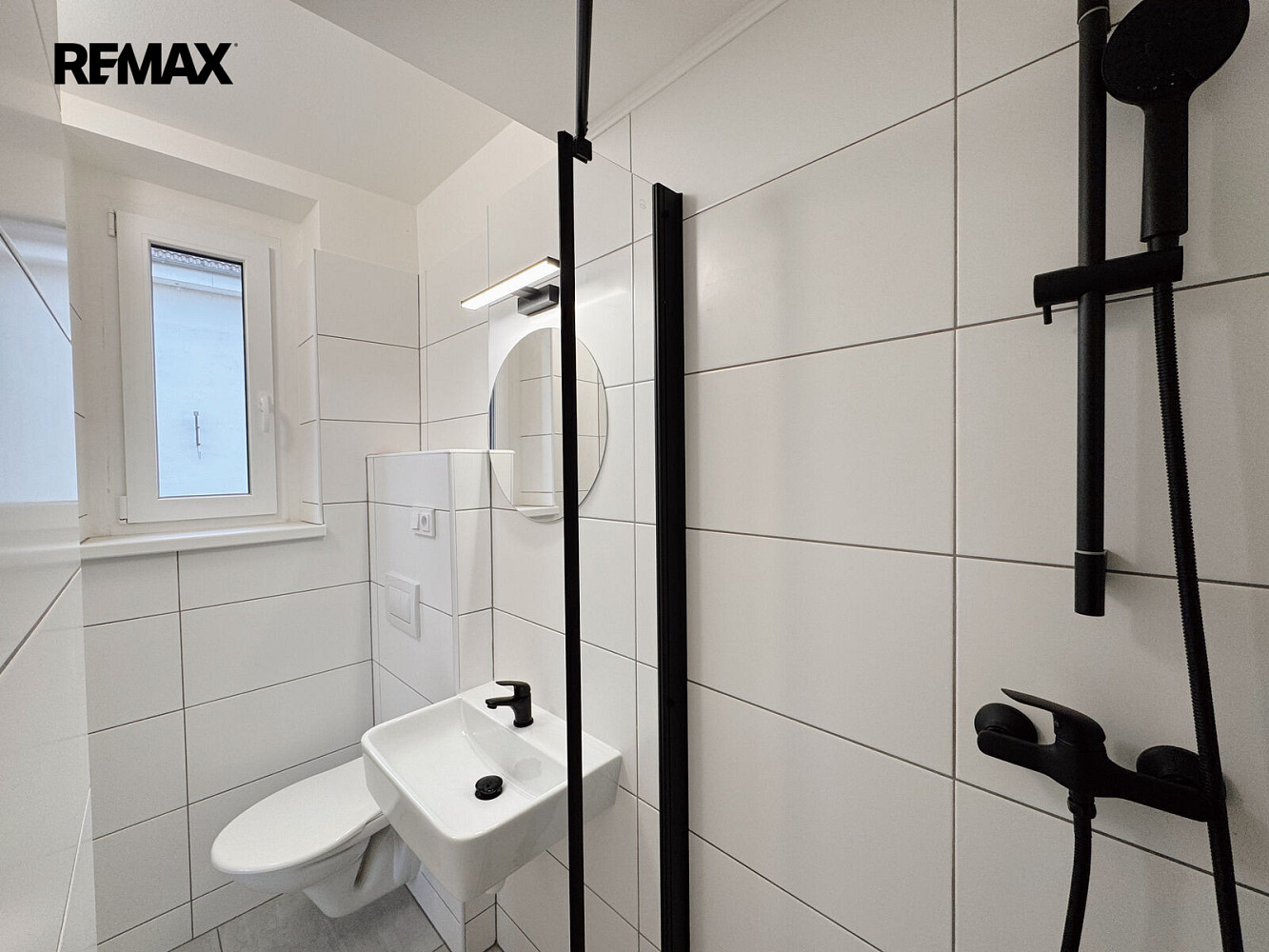 Pronájem pokoje 25 m² – fotografie 4