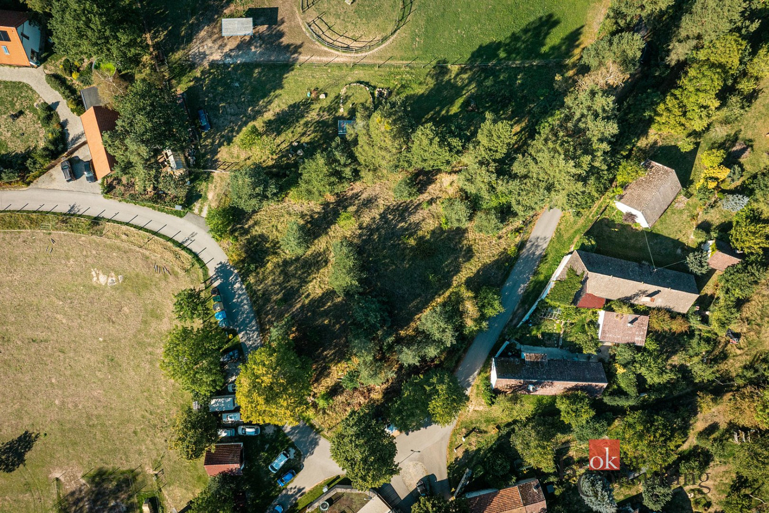 Prodej stavebního pozemku 2 135 m² – fotografie 2