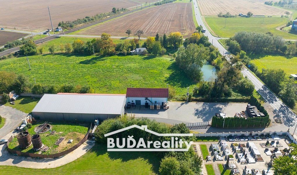 Prodej výrobních prostor 1 100 m², Hulín – náhled fotky 3