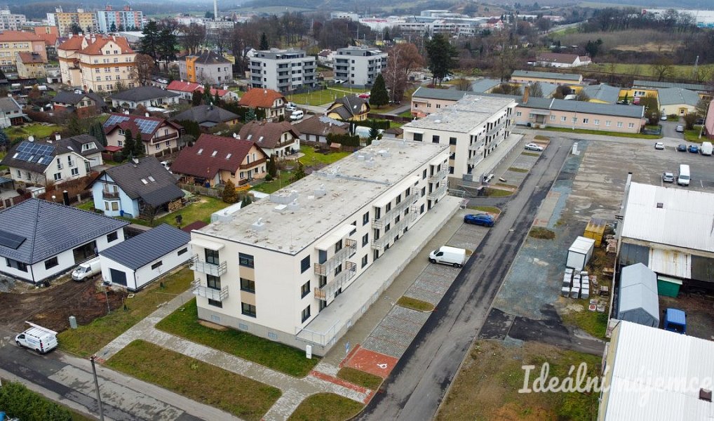 Pronájem bytu 2+kk 39 m², Dobřany – náhled fotky 18