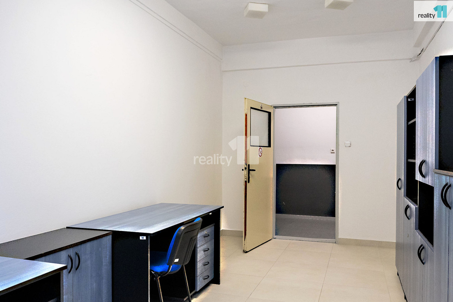 Pronájem kanceláře 14 m² — photo 2